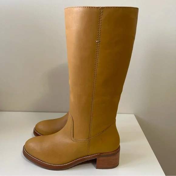 Frye Banana "Camryn" Pull On Classic Boots Size 8 - Picture 1 of 16